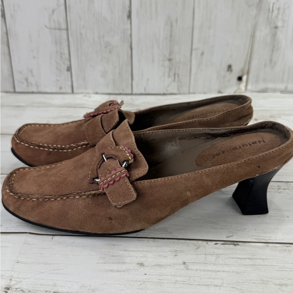 Y2K Naturalizer Moccasin Loafer Kitten Heels Leather Brown Boho Buckle Sz 6.5 - Picture 3 of 17